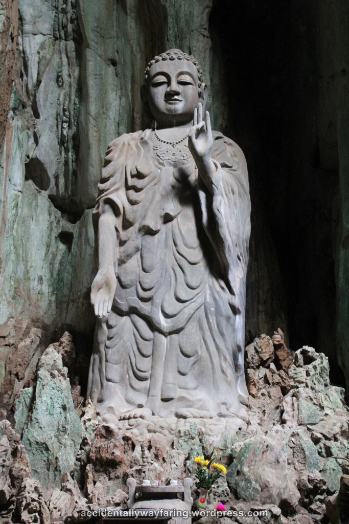Inside Tang Chon Cave.